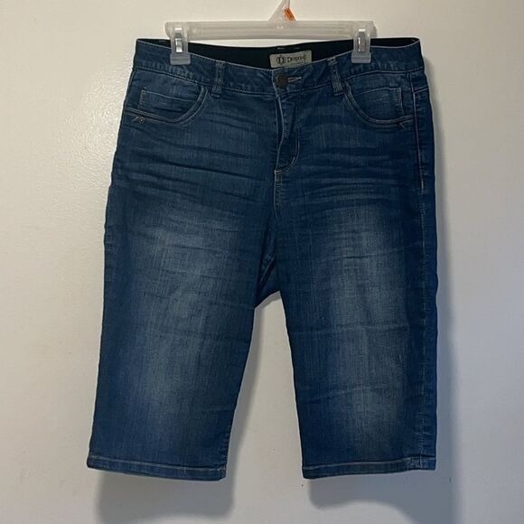 WOMEN’S DEMOCRACY “AB”TECHNOLOGY DENIM BERMUDA SHORTS SIZE 10 - Picture 2 of 5